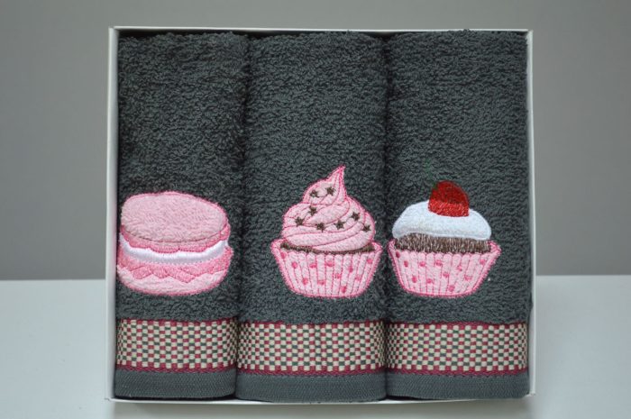 Conjunto de 3 panos em felpo em caixa presente, Bordado Cupcake, cinza escuro