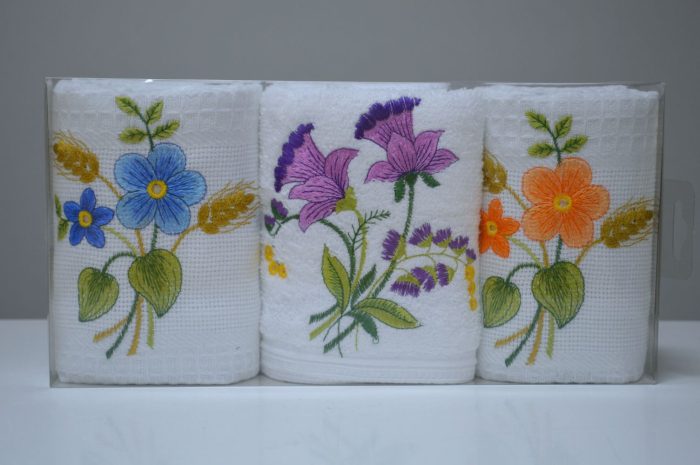 Conjunto de 3 panos em favo em caixa presente, Bordado Flores