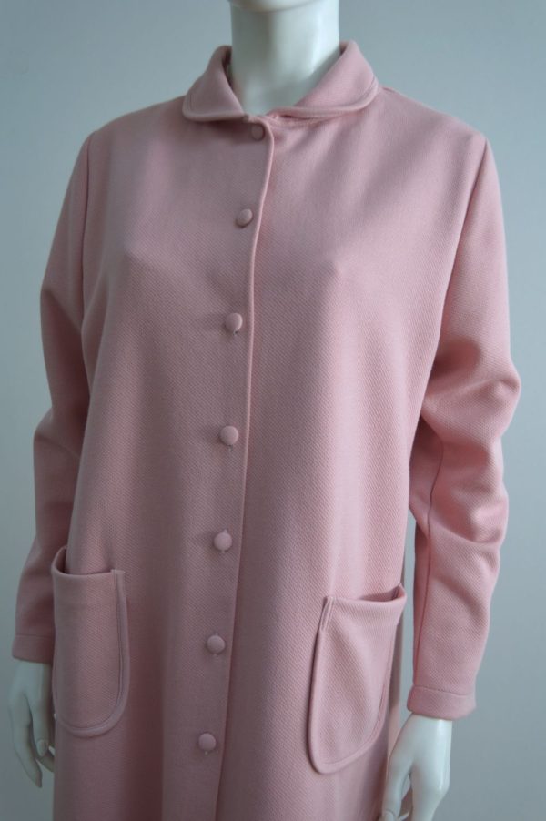Robe de senhora com gola, Rosa