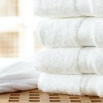 Toalhas-robes-de-banho-e-chinelos-min.jpg